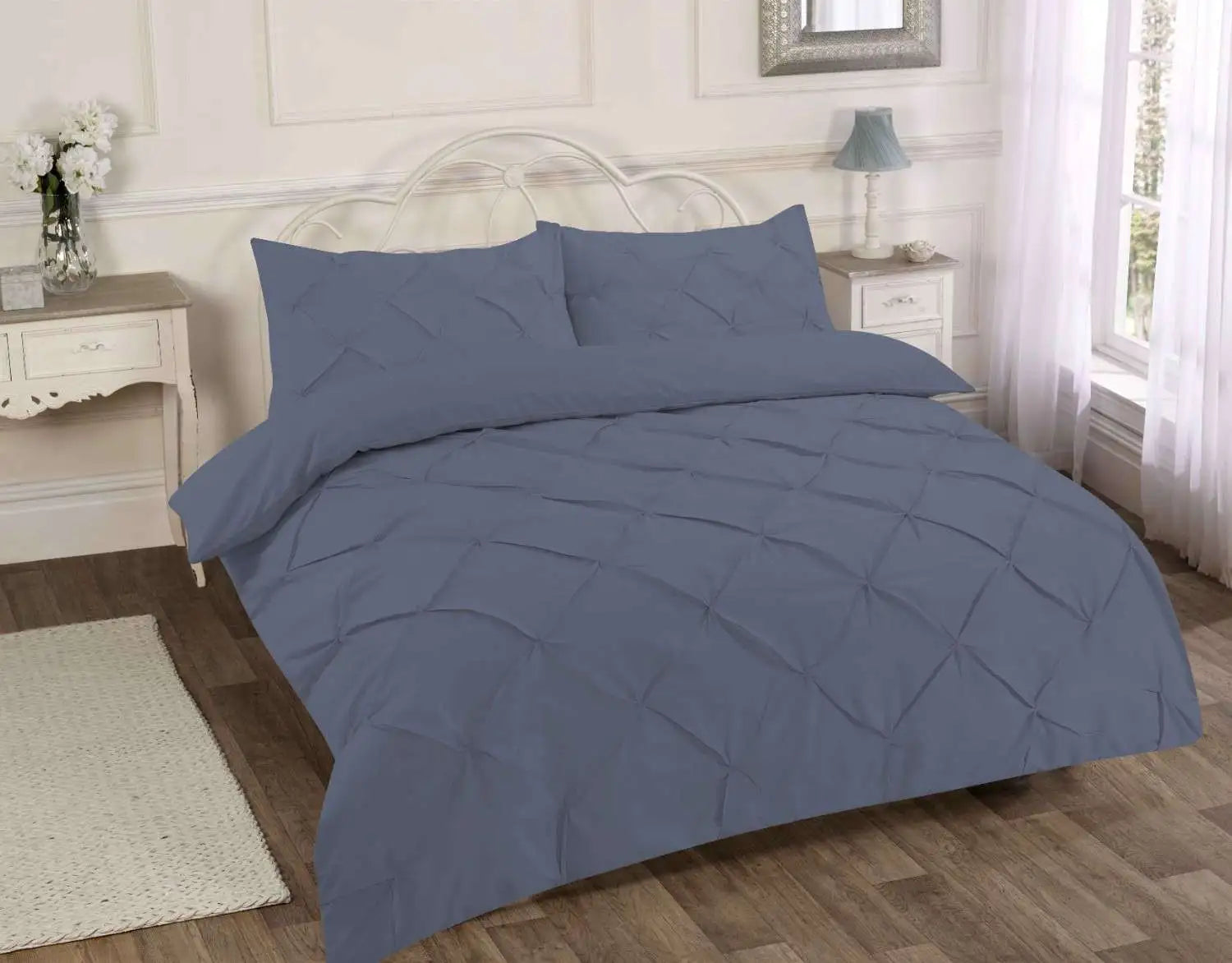 Alexander Pintuck Duvet set grey